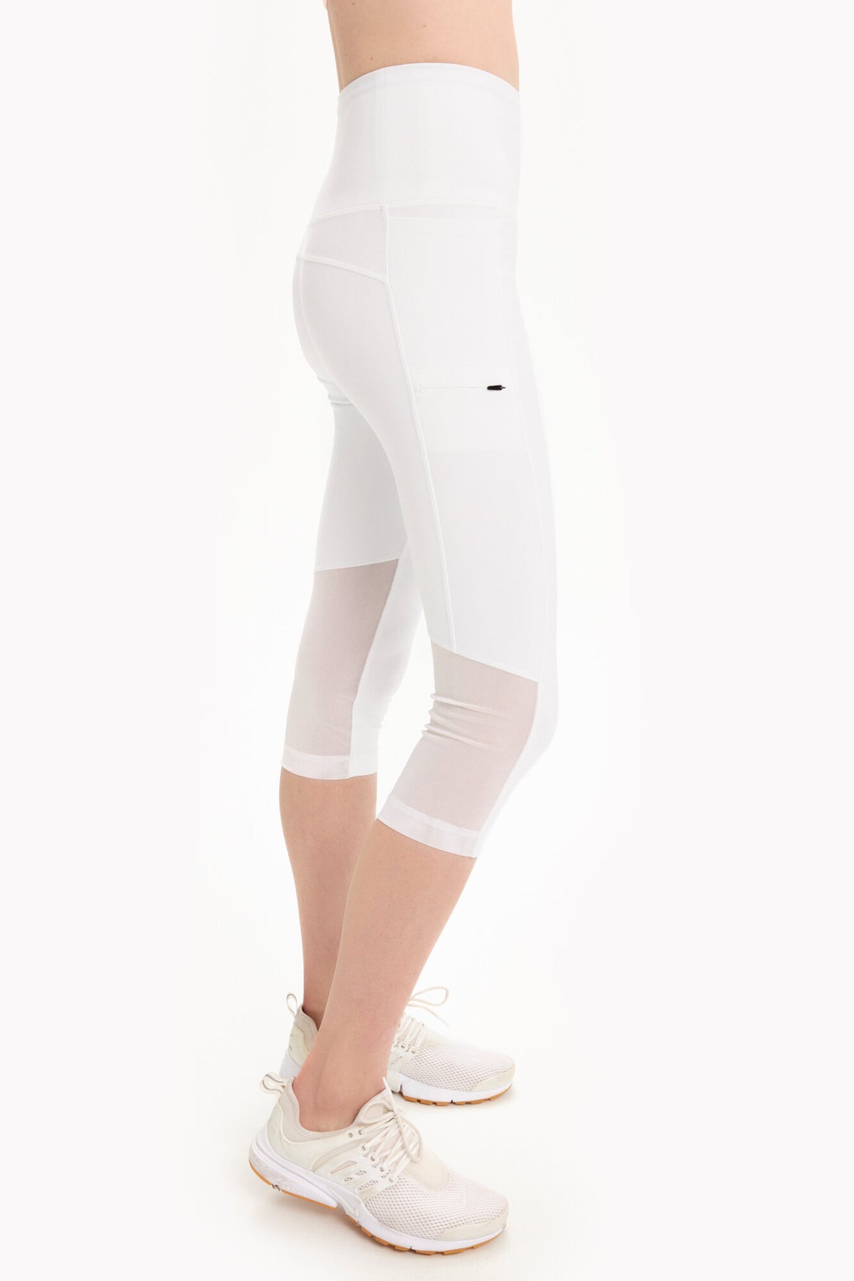 Buy online White Solid Ankle Length Legging from Capris & Leggings for  Women by Tag 7 for ₹399 at 43% off | 2024 Limeroad.com