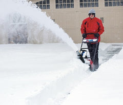 Toro Throw Snow 40 feet