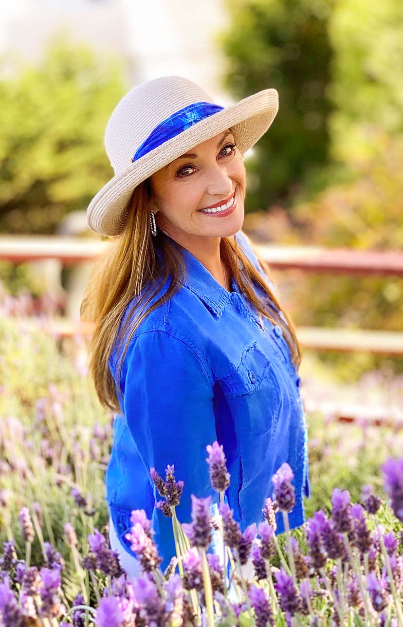 Jane Seymour Wearing a Wallaroo Lady Jane Summer Sun Hat at the Beach