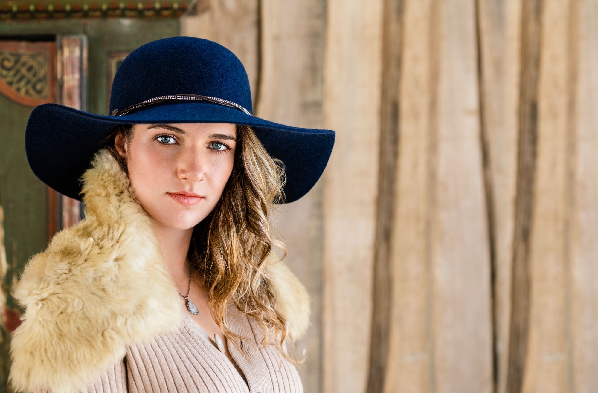 Woman Wearing a Wallaroo Cambria Wool Felt Sun Hat