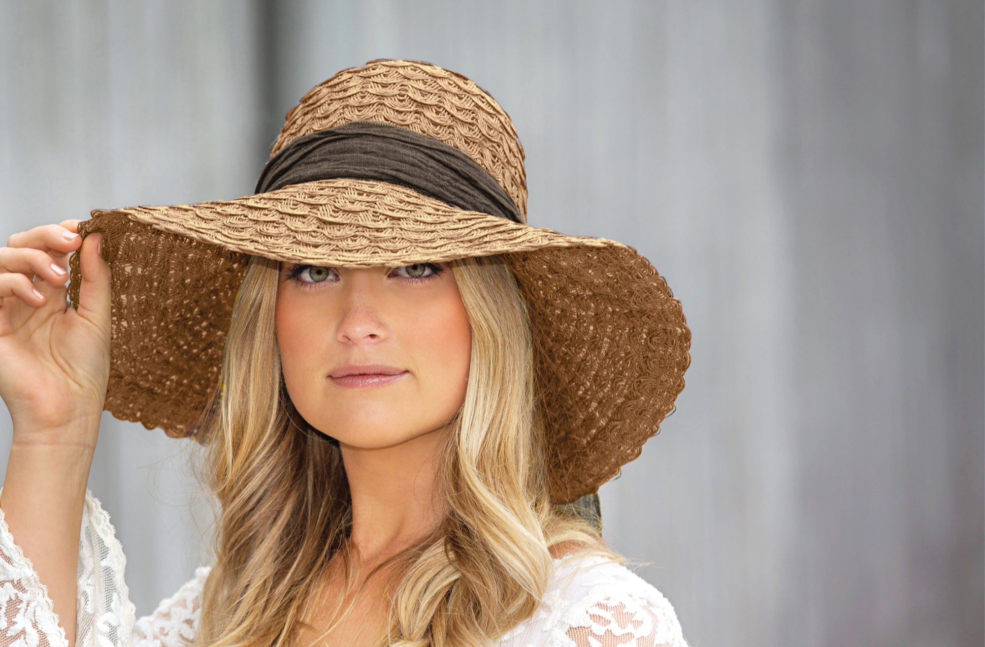 Emma Hat | Extra-Wide Brim Sun Hat | Wallaroo Hat Company