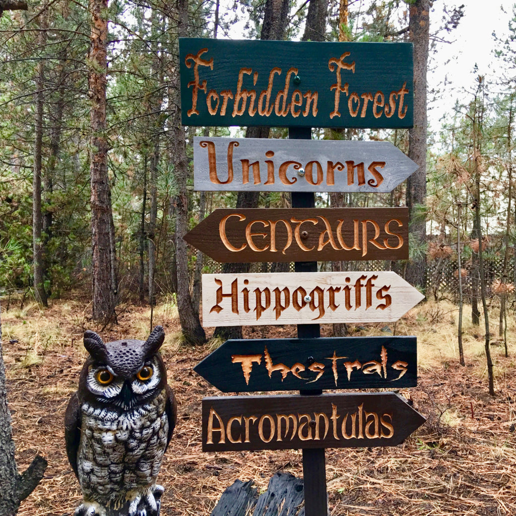 harry-potter-forbidden-forest-inspired-lawn-ornament-sign-unicorns-h