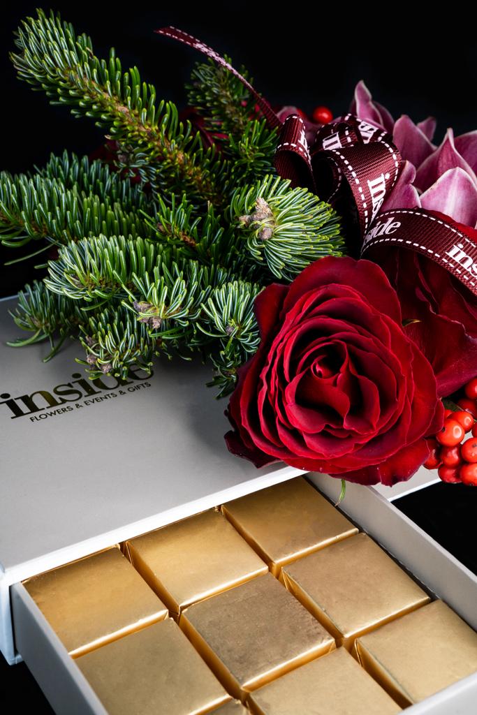 Yandan Çekmeceli Çiçek &amp; Çikolata Inside Flowers and Events Buy