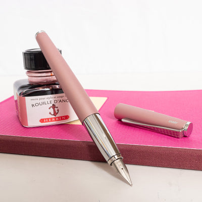 LAMY studio Dark Brown Fountain Pen - 𝙎𝙥𝙚𝙘𝙞𝙖𝙡 𝙀𝙙𝙞𝙩𝙞𝙤𝙣 –  Penpaperink