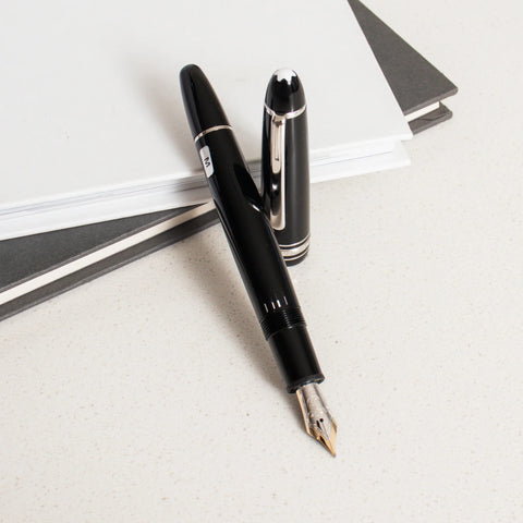 Montblanc Meisterstück 146 Platinum Coated LeGrand Fountain Pen