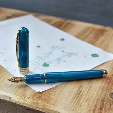 Pineider Avatar Deluxe Fountain Pen