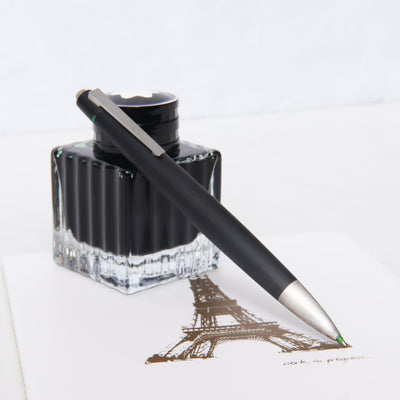 LAMY Black 2000 Fountain Pen with 14ct. Platinum-coated Gold Fine Nib (L01F)