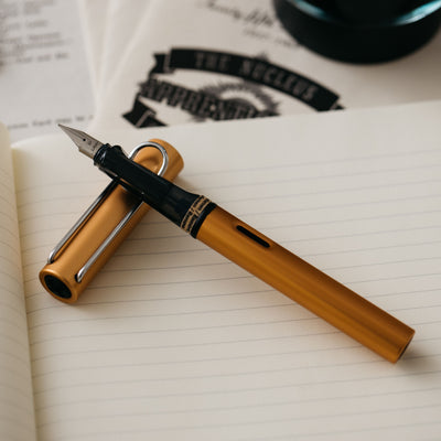 LAMY Safari 2022 Cozy Cream Fountain Pen – Truphae