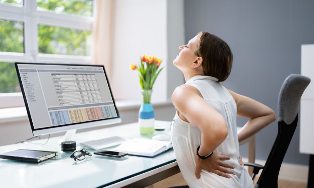 do standing desks help with posture?