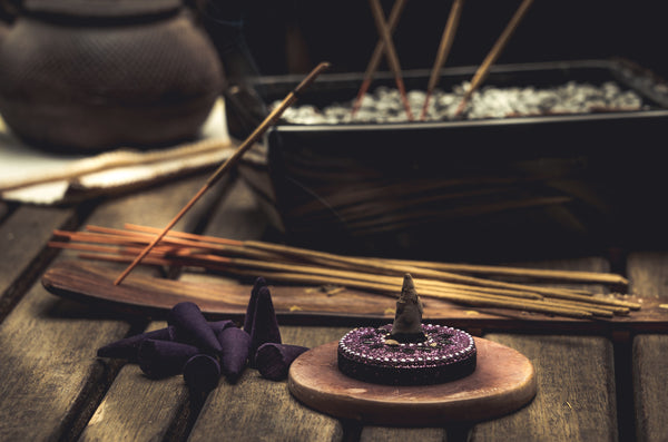 connecting-with-our-inner-self-through-incense
