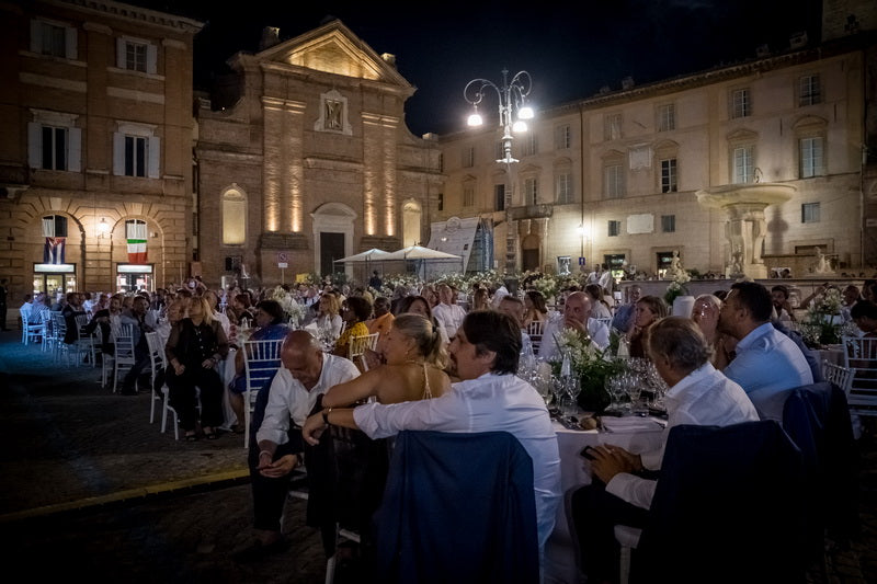 A praça da cidade de Matelica, Itália durante Amigos de Partagas 2019