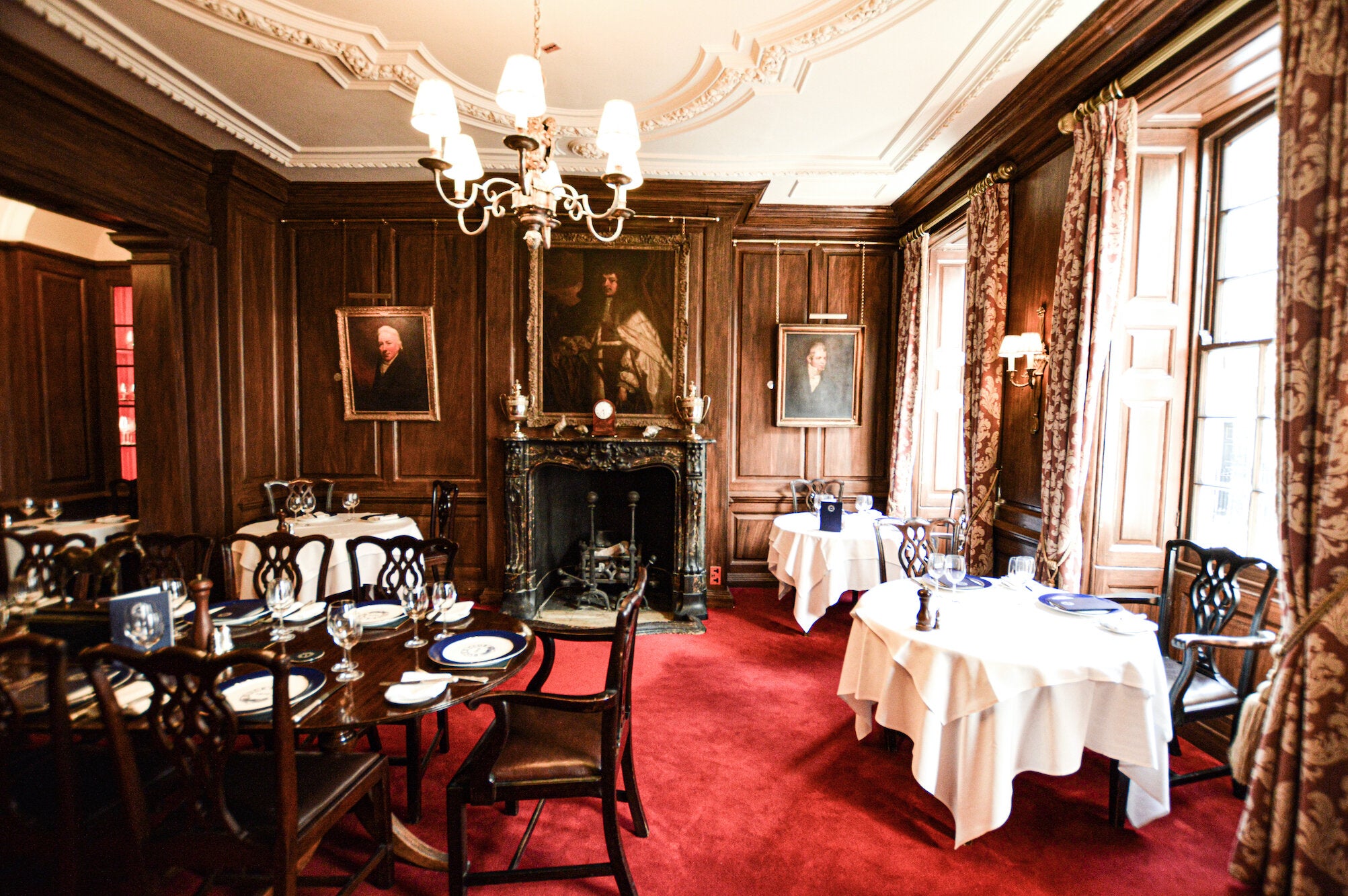 The dining room at Buck's club