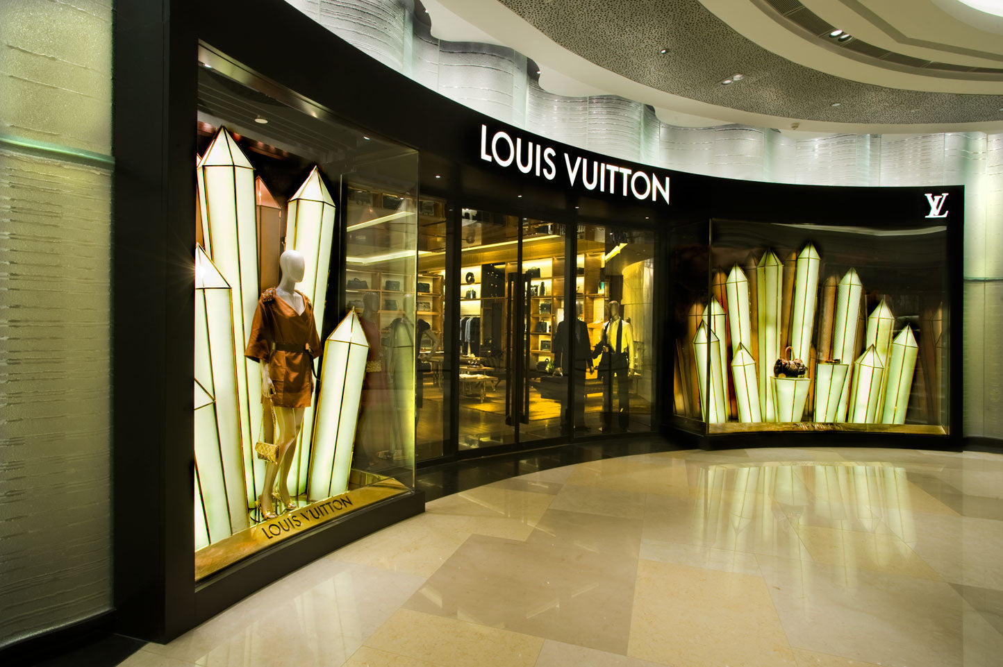Louis Vuitton Quarz von Kacper Hamilton