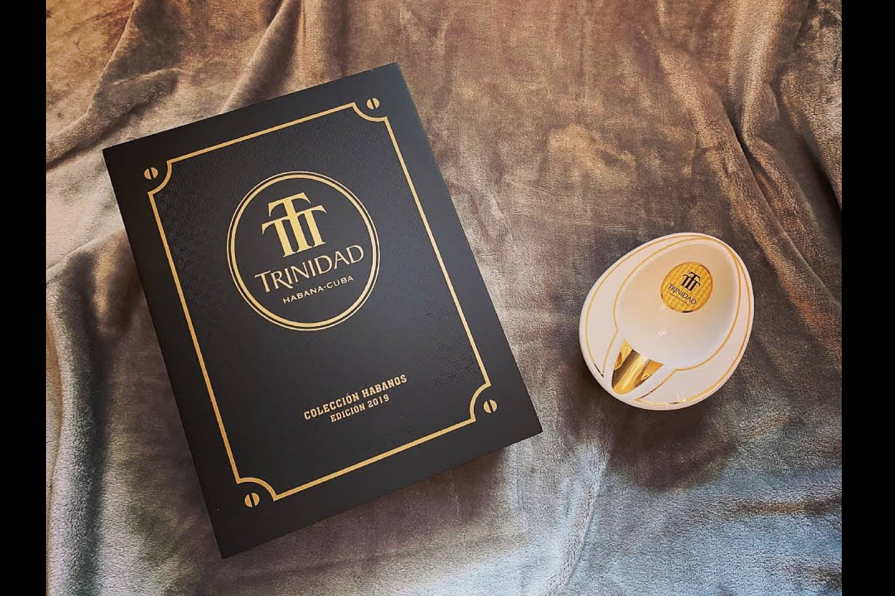 Trinidad Casilda Coleccion Habanos 2019 book humidor