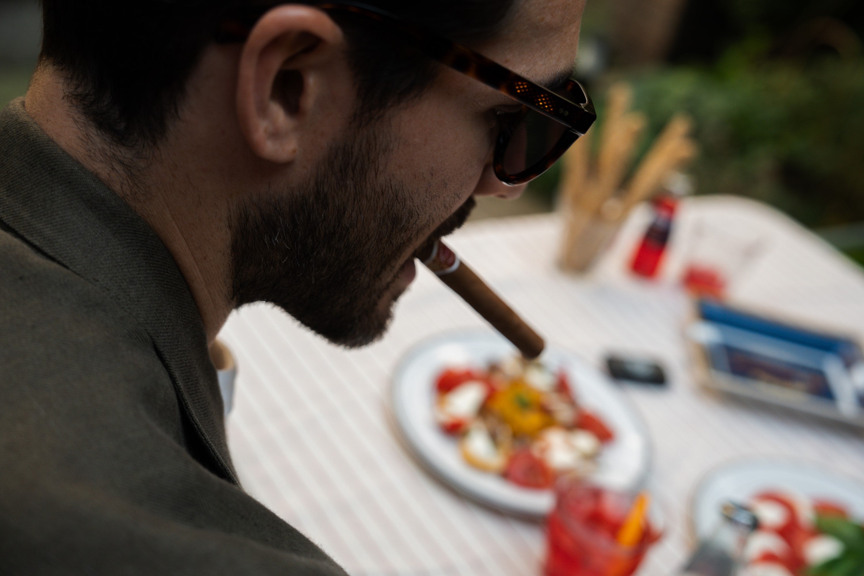 Smoking Cigars with Aperitivo