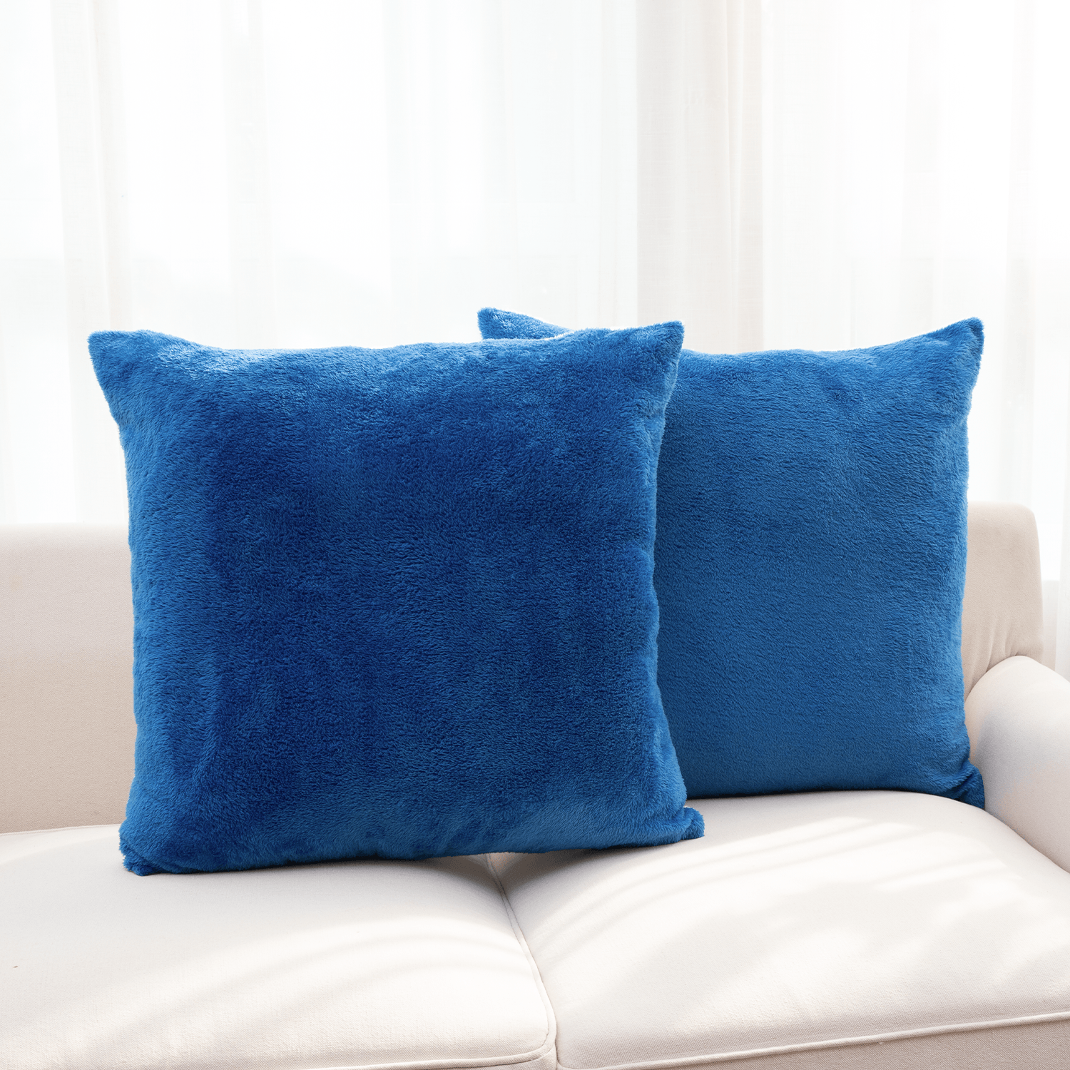 https://cdn.shopify.com/s/files/1/2091/6511/products/cheer-collection-microsherpa-throw-pillow-ultra-soft-and-fluffy-elegant-home-decor-velvet-stylish-accent-pillows-18-x-18-set-of-2-423288.png?v=1678133846