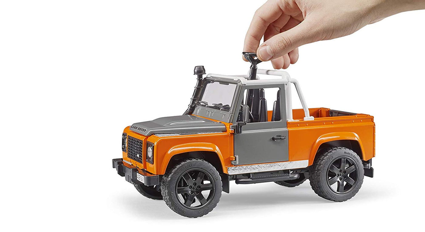 bruder land rover defender pick up