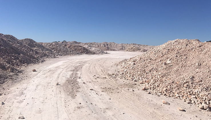 On the road to Lightning Ridge