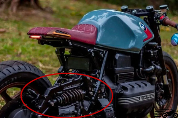 mono bras boucle arrière custom BMW K75 K100