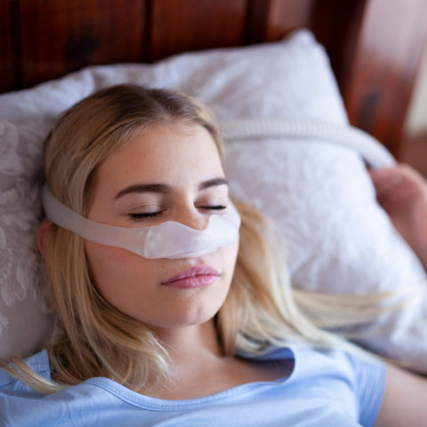 Image of a girl with a nasal mask