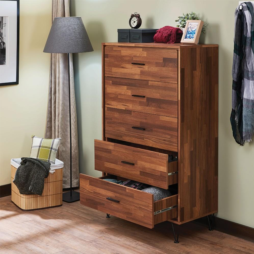 Enchanting Wooden Chest With 5 Drawers