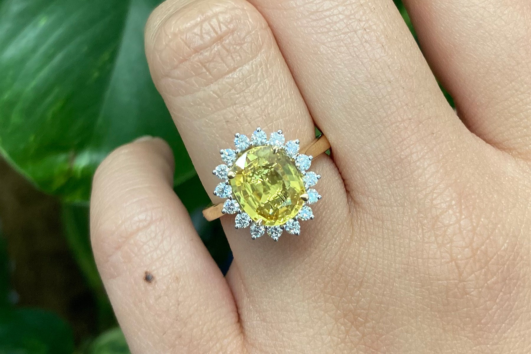 Natural Certified Golden Yellow Sapphire Ring Engagement Ring Emerald Cut  Sapphire Ceylon Sapphire Astrological Ring Valentine's Day Gift - Etsy