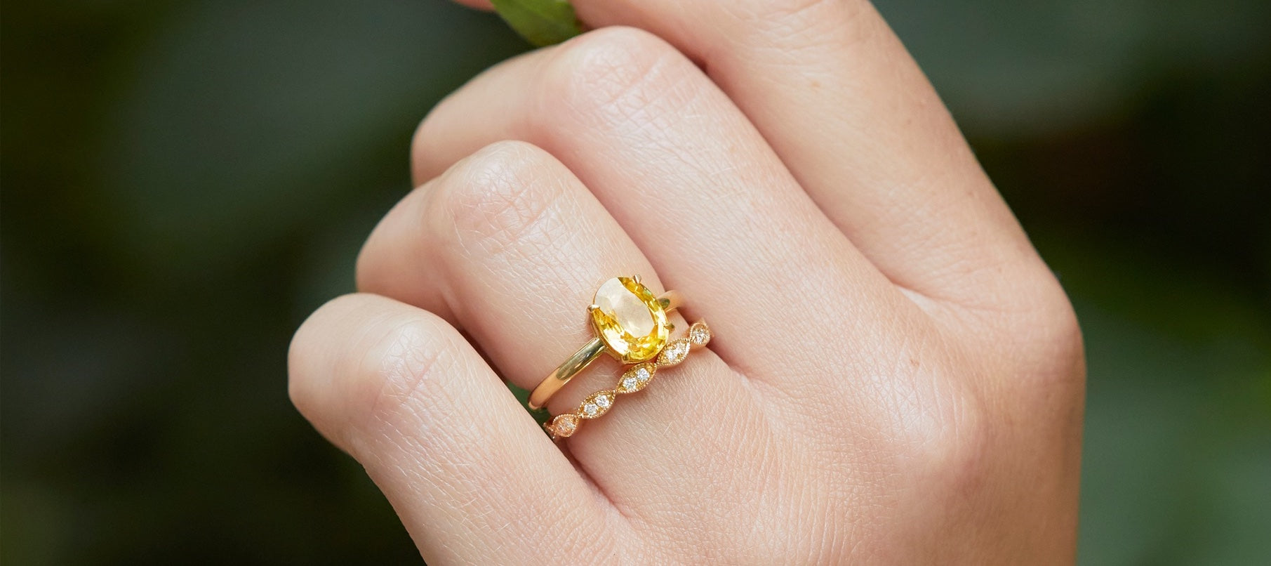 Yellow Sapphire solitaire oval cut ring from Fenton