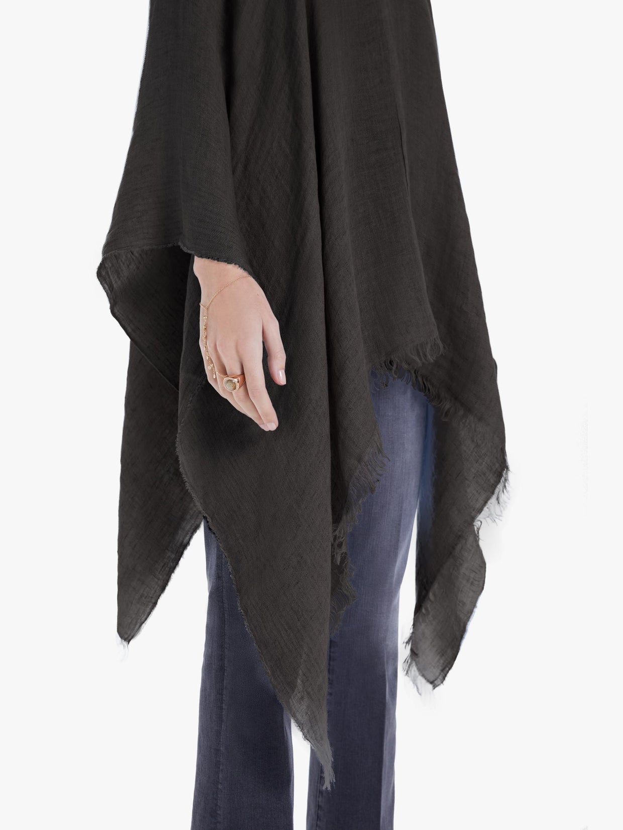 Destin Light Poncho Long - Black | MOTHER Denim