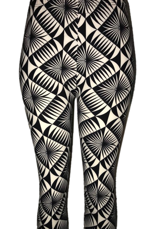 black and white patterned leggings