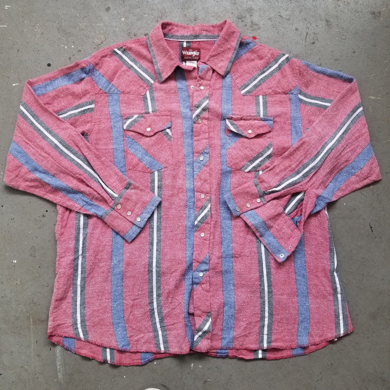 Vintage Wrangler Western Style with Pearl Snap Buttons. XXL. — TopBoy