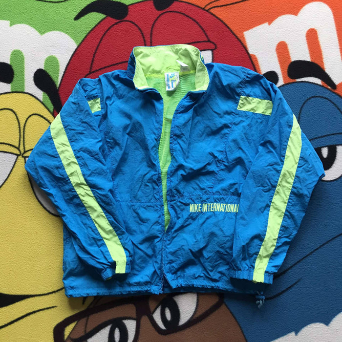 nike windbreaker no zipper