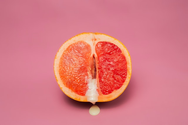 grapefruit that looks like a vulva