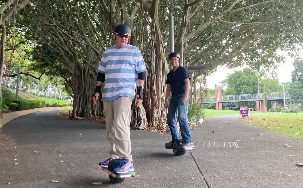 Onewheel vs Electrical Skateboard