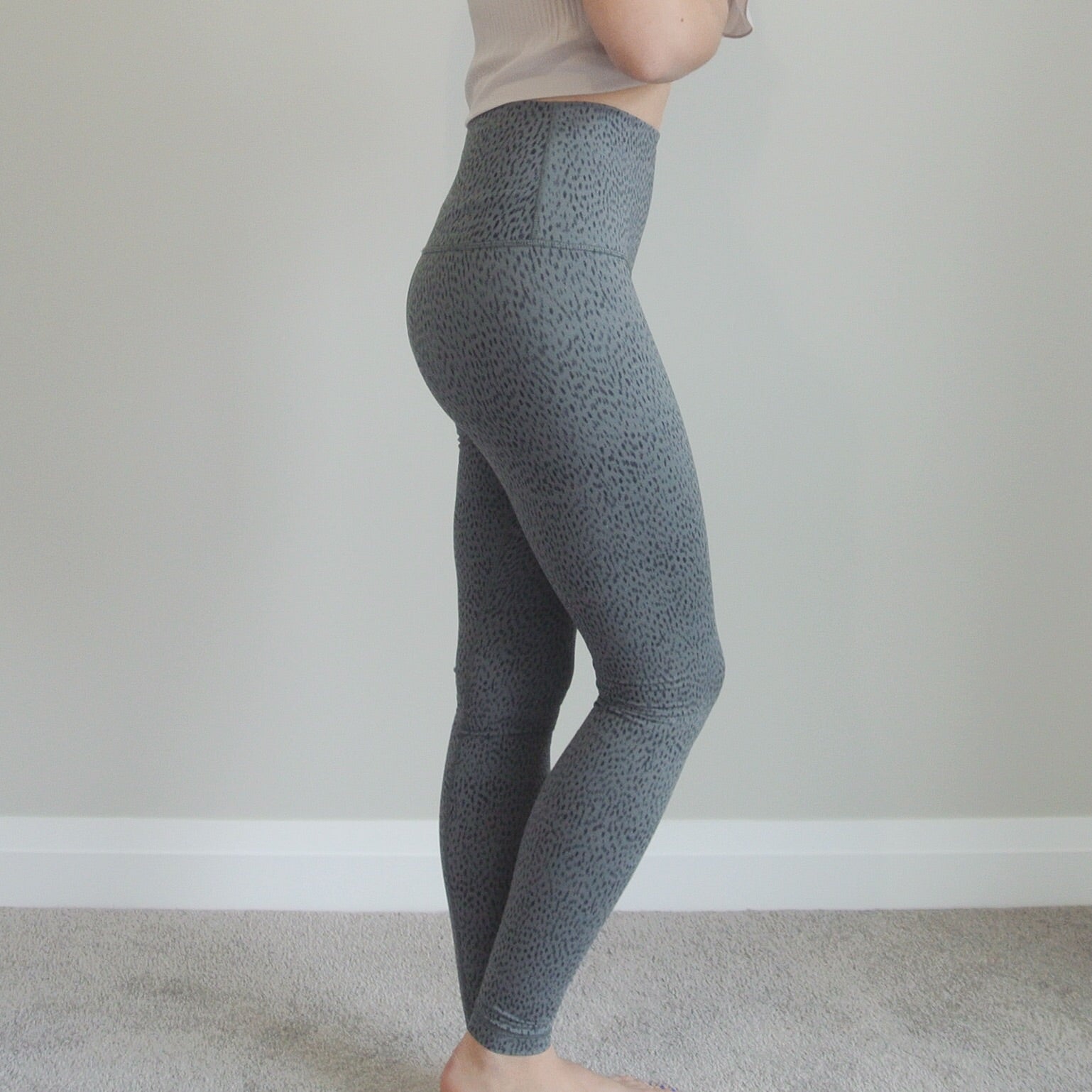 Lululemon Speckled Wunder Under Leggings High Rise Black White