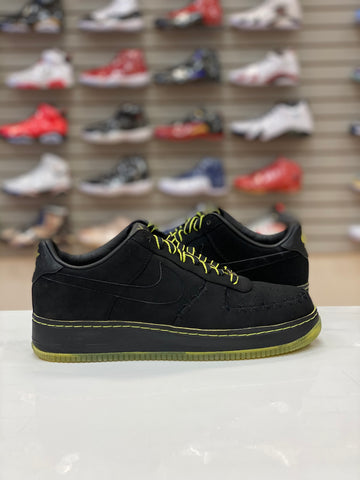 PRE OWNED women nike Air Force 1 Low X Kaws "1 WORLD"