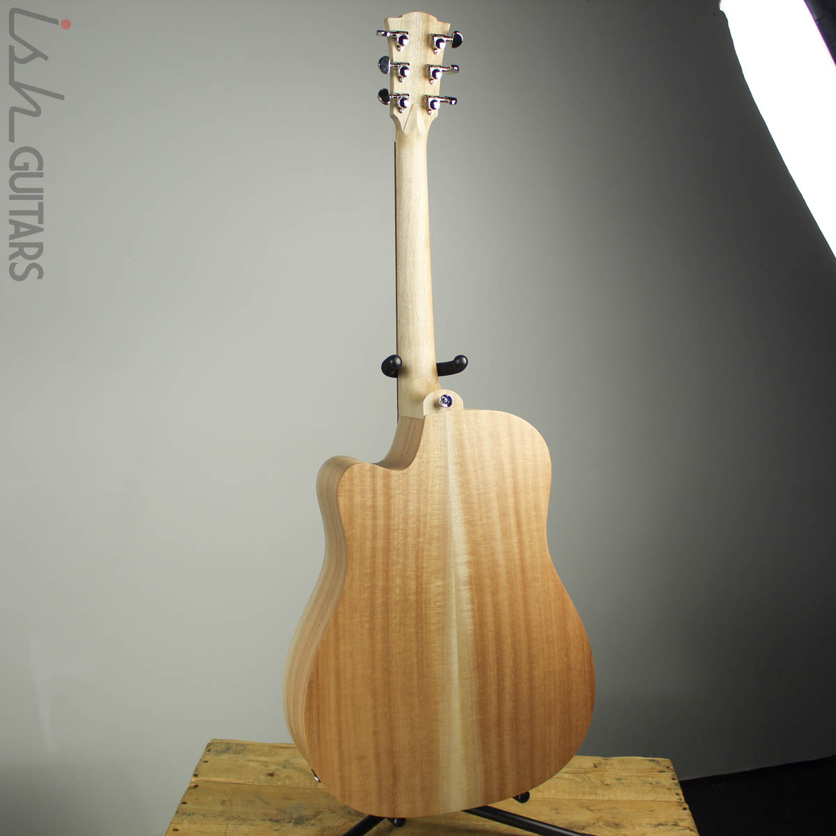 Cole Clark Fat Lady FL1EC-BM Bunya/Maple – Ish Guitars