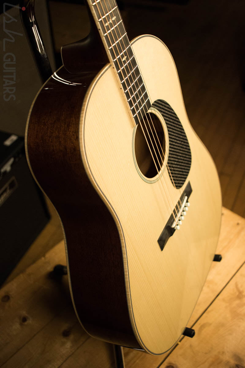 martin carbon fiber guitar