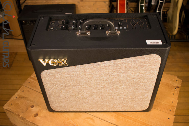 Vox AV30 30 Watt Hybrid Tube Modeling Guitar Combo Amp – Ish Guitars