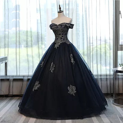 Chic Wedding Dresses Ball Gown Off-the-shoulder Black Tulle Bridal Gow ...