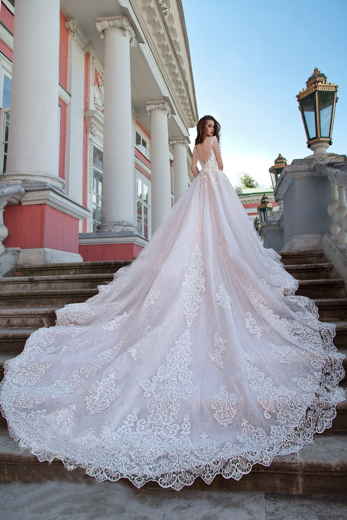 Luxury Wedding Dresses Ball Gown Sweep Train Sexy Lace Beautiful Big B Anna Promdress 9029
