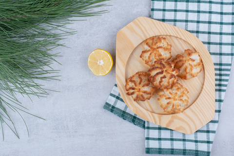 keto coconut macarons 