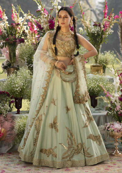 Sabyasachi Bridal Collection 2019[1500×2250] | Indian bridal dress, Wedding  lehenga designs, Sabyasachi bridal collection