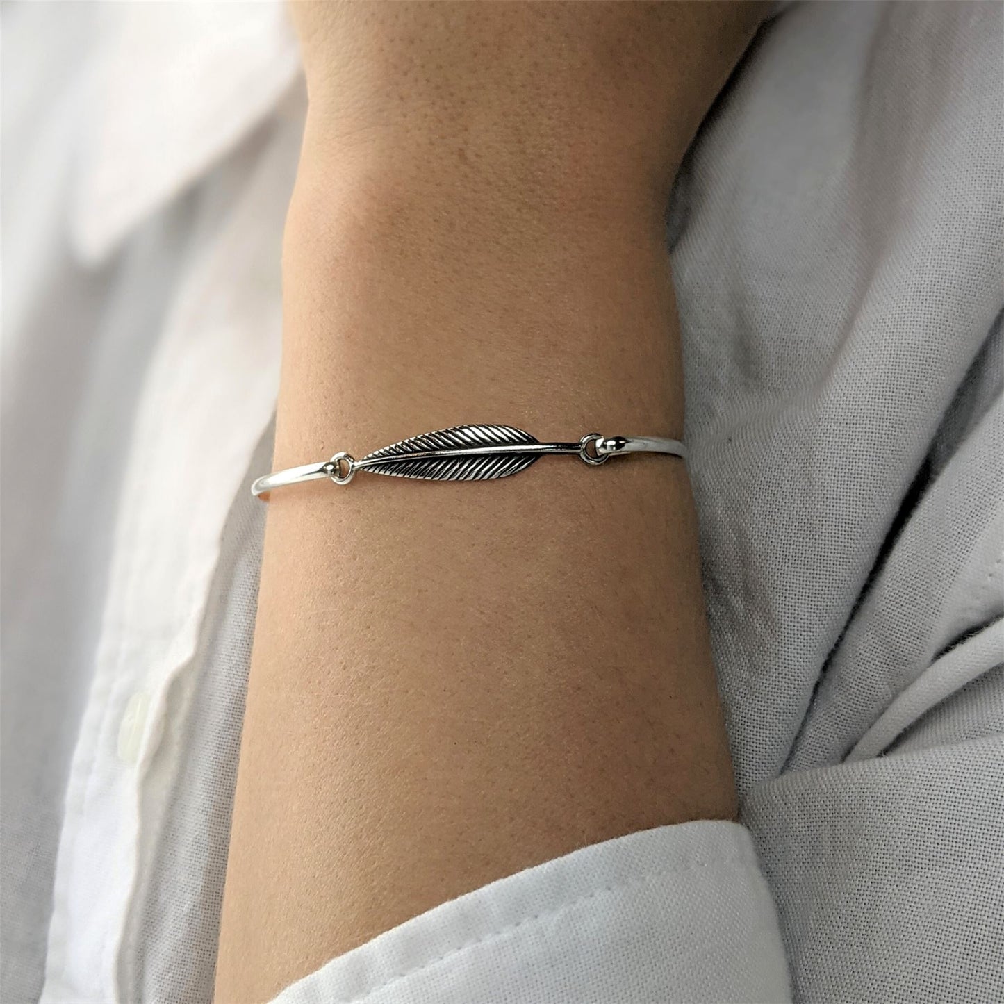 Sterling Silver Friendship Knot Bangle - Thin Bracelet Hook Clasp
