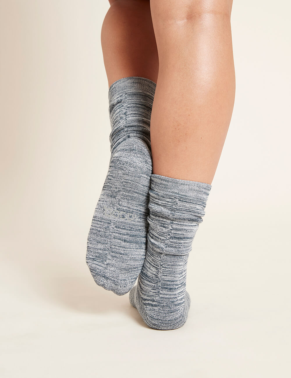 女人的袜子- 2.0的床上