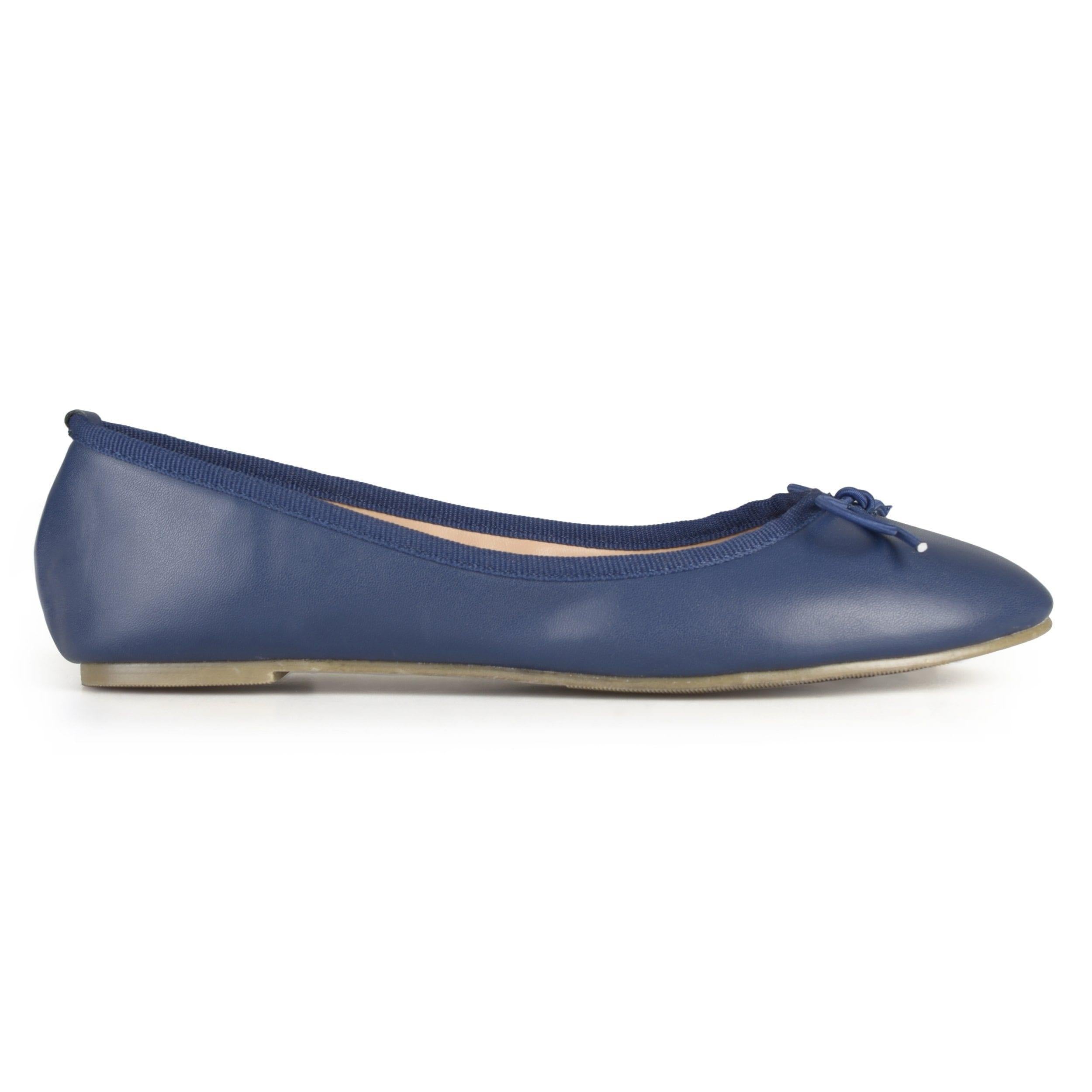 Vika Flats | Women's Classic Round Toe Flats | Journee Collection