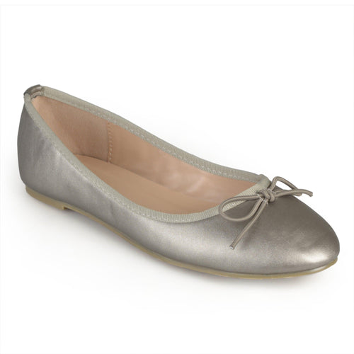 Vika Flats | Women's Classic Round Toe Flats | Journee Collection