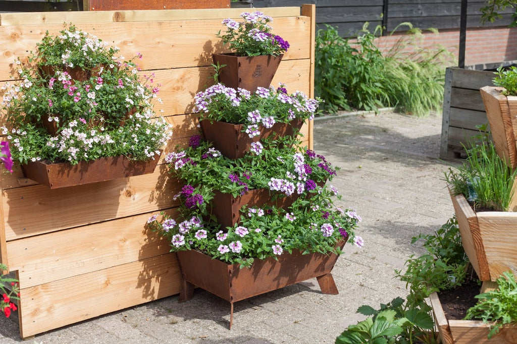 Stapeltuin, tuinieren met weinig ruimte op terras