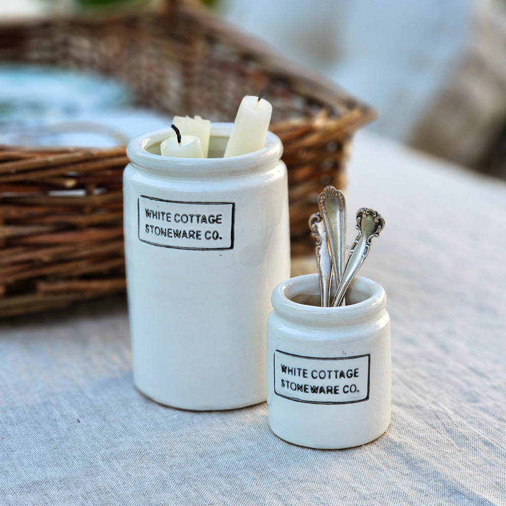 https://cdn.shopify.com/s/files/1/2101/2541/files/White-Cottage-Stoneware-Jam-Jar-out-candles-and-spoons_1600x.jpg?v=1686920777