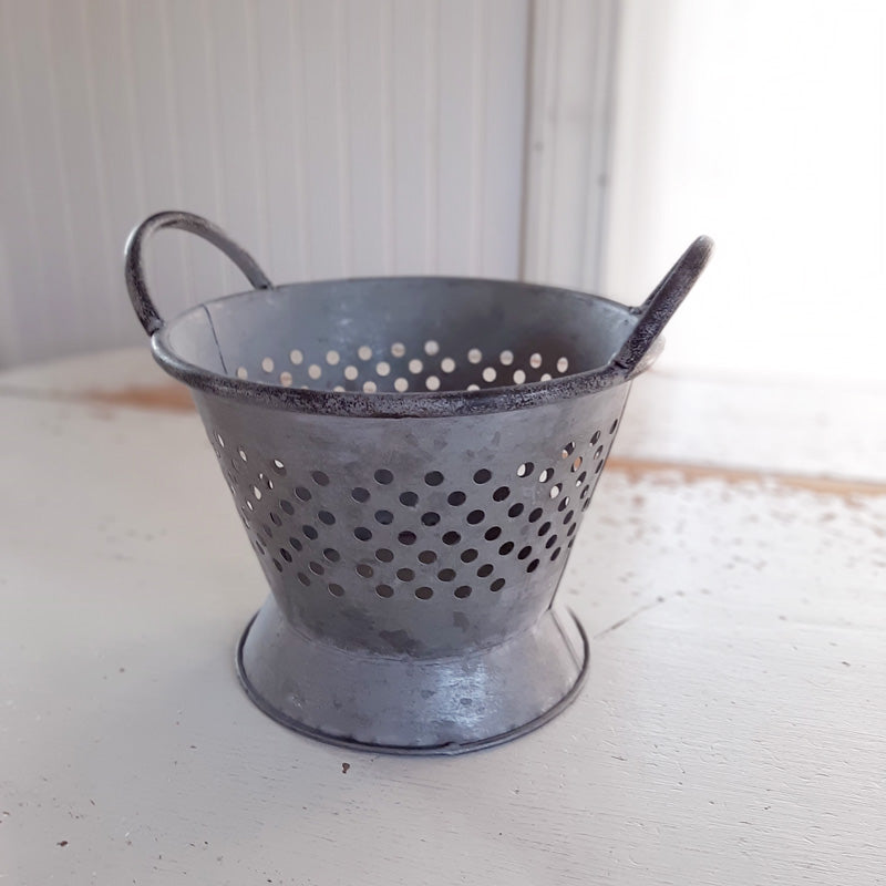 tin colander