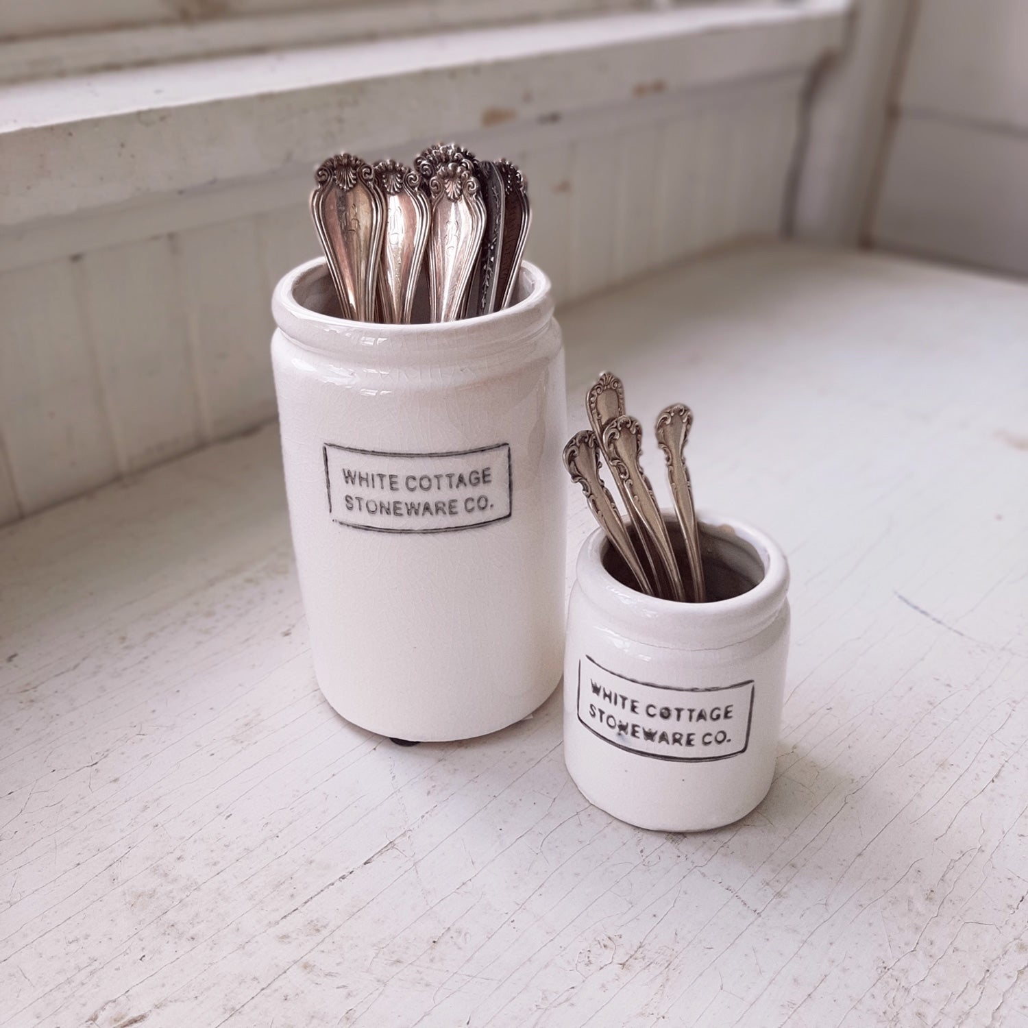 Stoneware Shortbread Pan - Farmhouse Wares